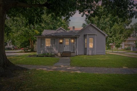 Tiny photo for 502 W High Street, Urbana, IL 61801 (MLS # 12443309)