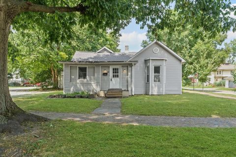 Photo of 502 W High Street, Urbana, IL 61801 (MLS # 12443309)