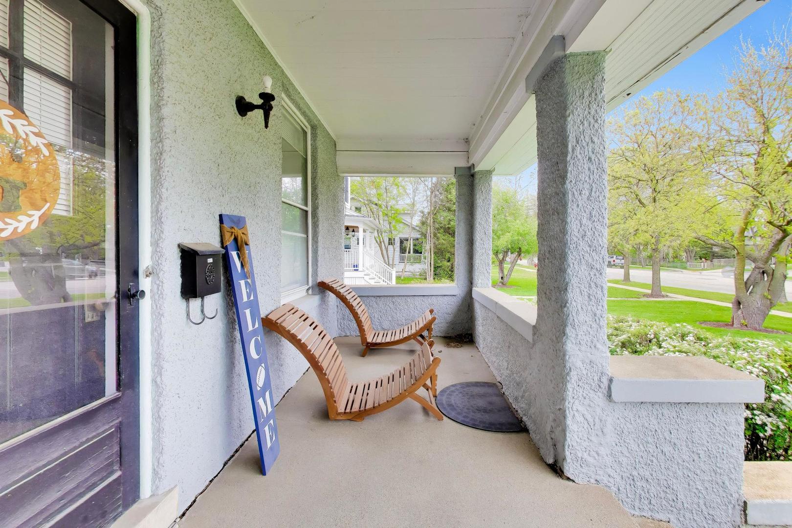 1458 Lake Avenue