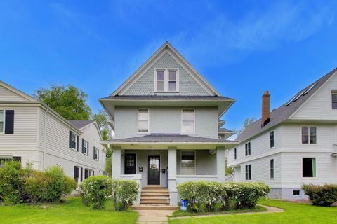 1458 Lake Avenue Wilmette IL 60091