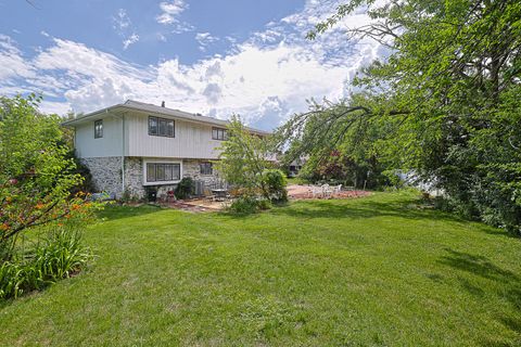 Tiny photo for 1532 Petersham Lane, Schaumburg, IL 60173 (MLS # 12403133)