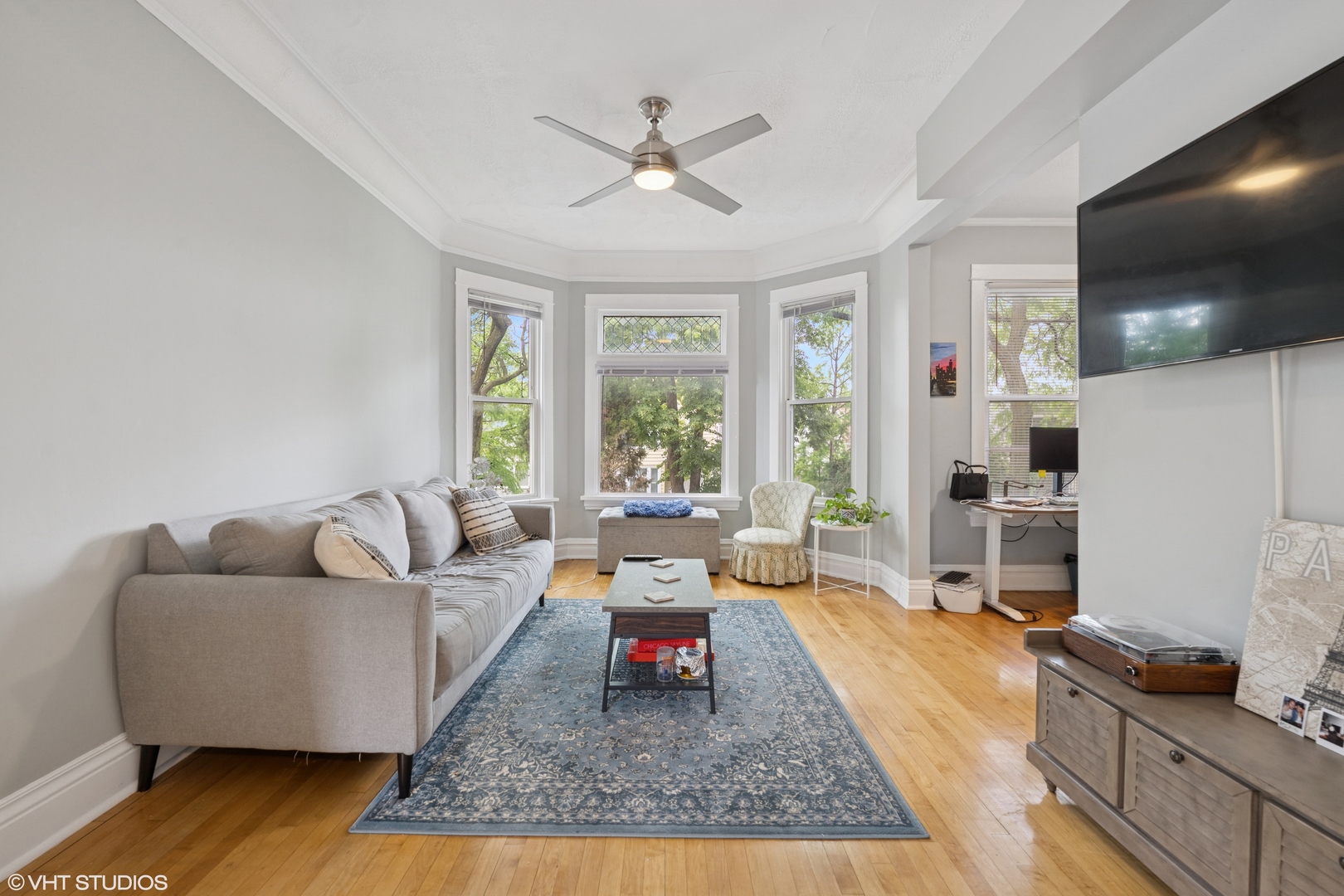 1921 N LAWNDALE Avenue