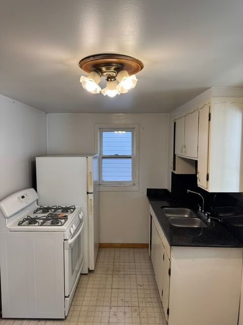 Tiny photo for 2853 Everett Street, Blue Island, IL 60406 (MLS # 12489917)