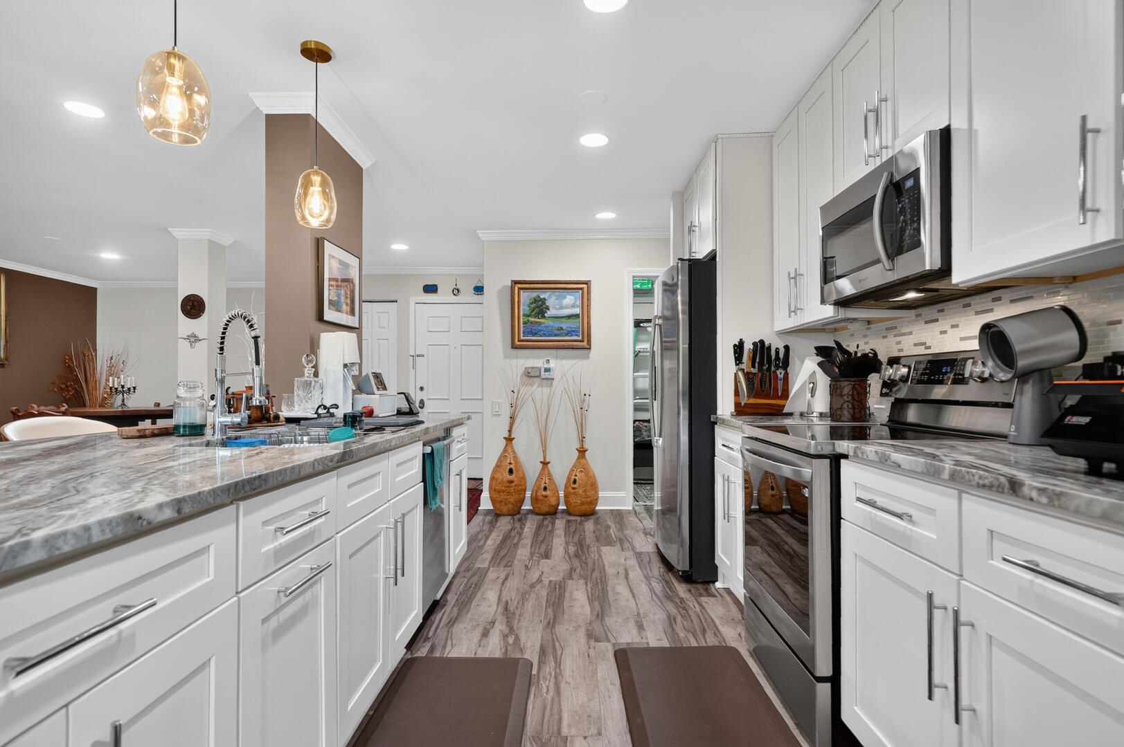 1831 S Mission Hills Road 106