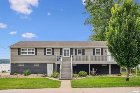 Tiny photo for 22799 GREAT RIVER Road, Le Claire, IA 52753 (MLS # 12576961)