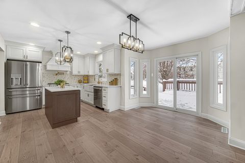 Tiny photo for 967 W Bauer Road, Naperville, IL 60563 (MLS # 12522969)