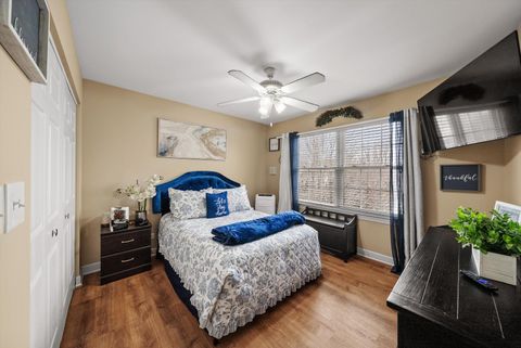 Tiny photo for 443 Glover Drive, North Aurora, IL 60542 (MLS # 12583055)