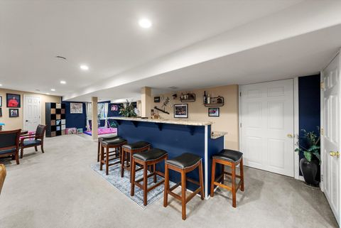 Tiny photo for 443 Glover Drive, North Aurora, IL 60542 (MLS # 12583055)