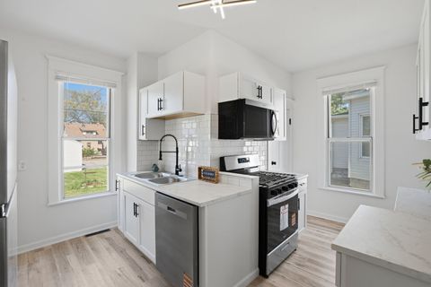 Tiny photo for 1927 14th Street, Moline, IL 61265 (MLS # 12626003)