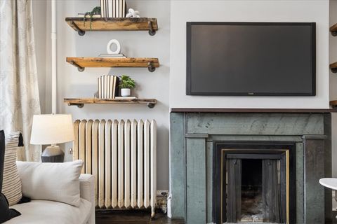 Tiny photo for 2151 N SEMINARY Avenue #B, Chicago, IL 60614 (MLS # 12599272)