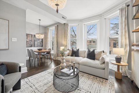 Tiny photo for 2151 N SEMINARY Avenue #B, Chicago, IL 60614 (MLS # 12599272)