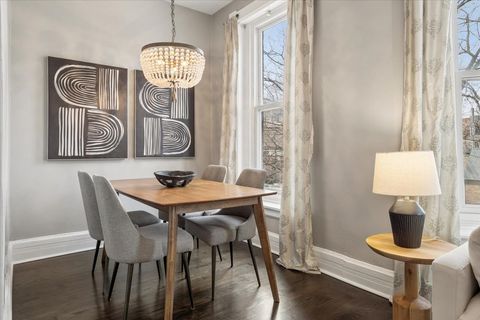 Tiny photo for 2151 N SEMINARY Avenue #B, Chicago, IL 60614 (MLS # 12599272)