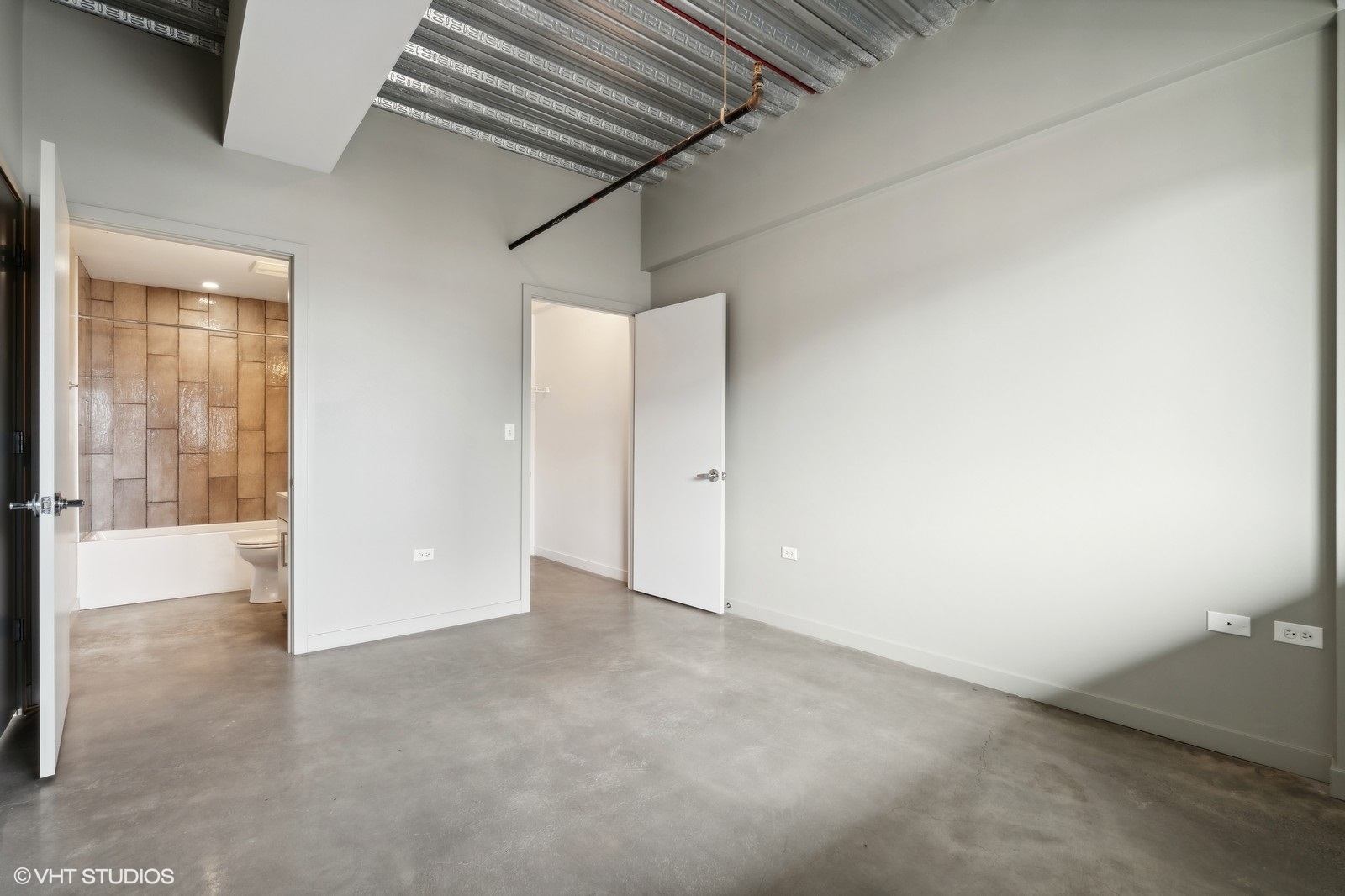 1241 N MILWAUKEE Avenue 610