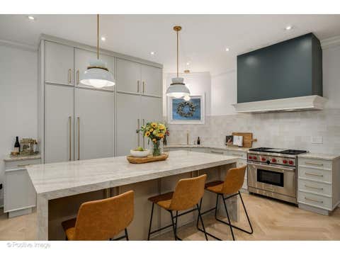 Tiny photo for 17 E Division Street #1E, Chicago, IL 60610 (MLS # 12694445)