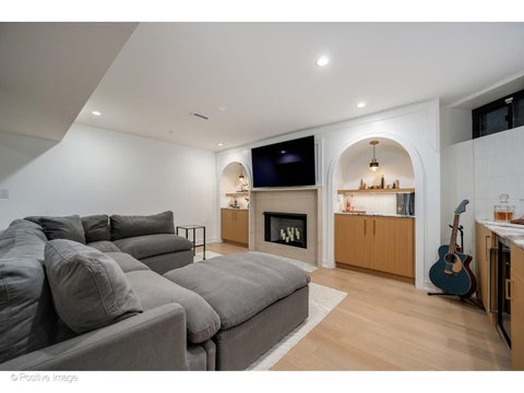 Tiny photo for 17 E Division Street #1E, Chicago, IL 60610 (MLS # 12694445)