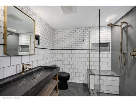 Tiny photo for 17 E Division Street #1E, Chicago, IL 60610 (MLS # 12694445)