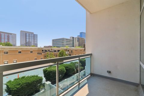 Tiny photo for 1819 S Michigan Avenue #406, Chicago, IL 60616 (MLS # 12460941)