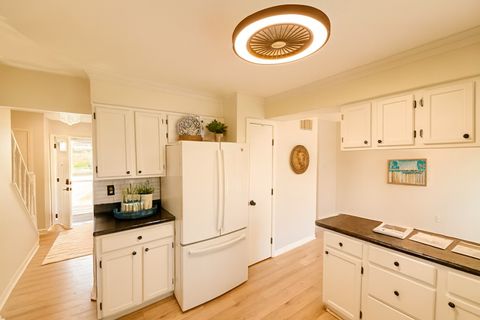 Tiny photo for 530 Meadows Road S, Bourbonnais, IL 60914 (MLS # 12580305)