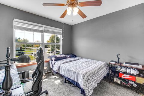 Tiny photo for 36217 N Old Creek Court, Gurnee, IL 60031 (MLS # 12487901)
