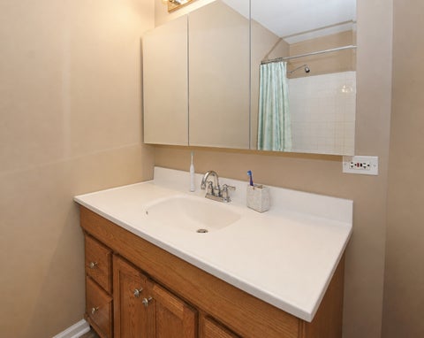 Tiny photo for 143 Woodland Circle, North Aurora, IL 60542 (MLS # 12754579)