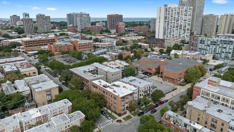 Tiny photo for 3901 N Fremont Street #3N, Chicago, IL 60613 (MLS # 12458257)