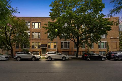 Tiny photo for 3901 N Fremont Street #3N, Chicago, IL 60613 (MLS # 12458257)