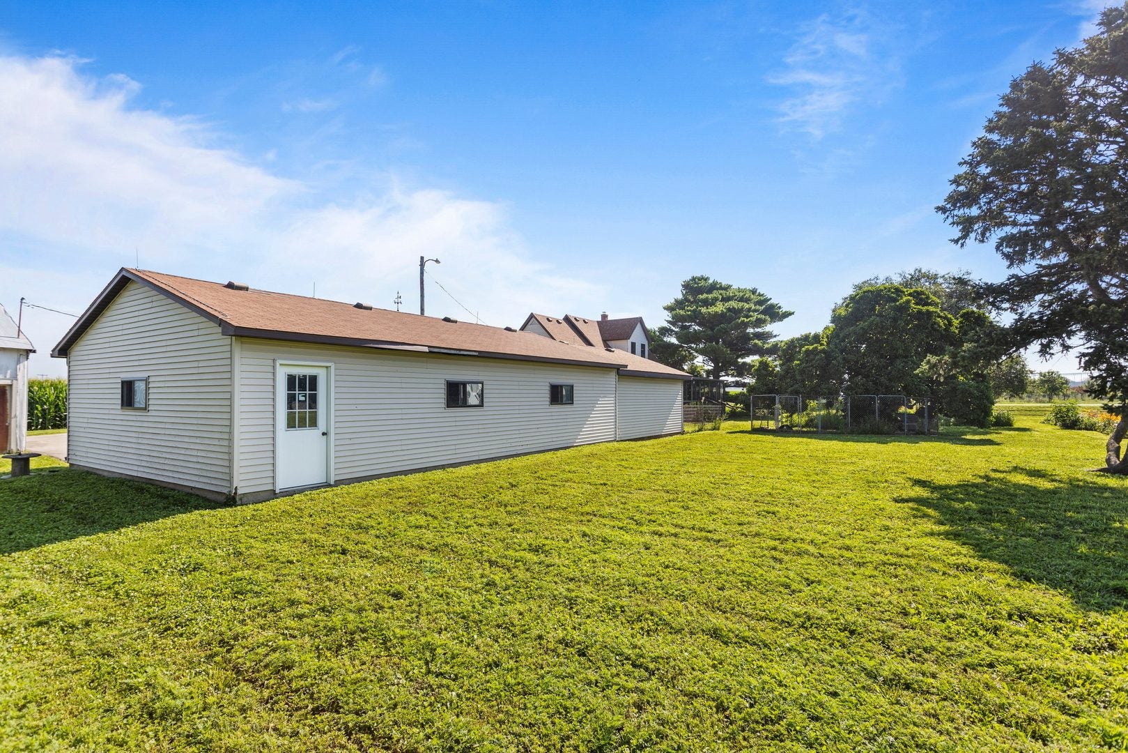 3511 N Rising Road