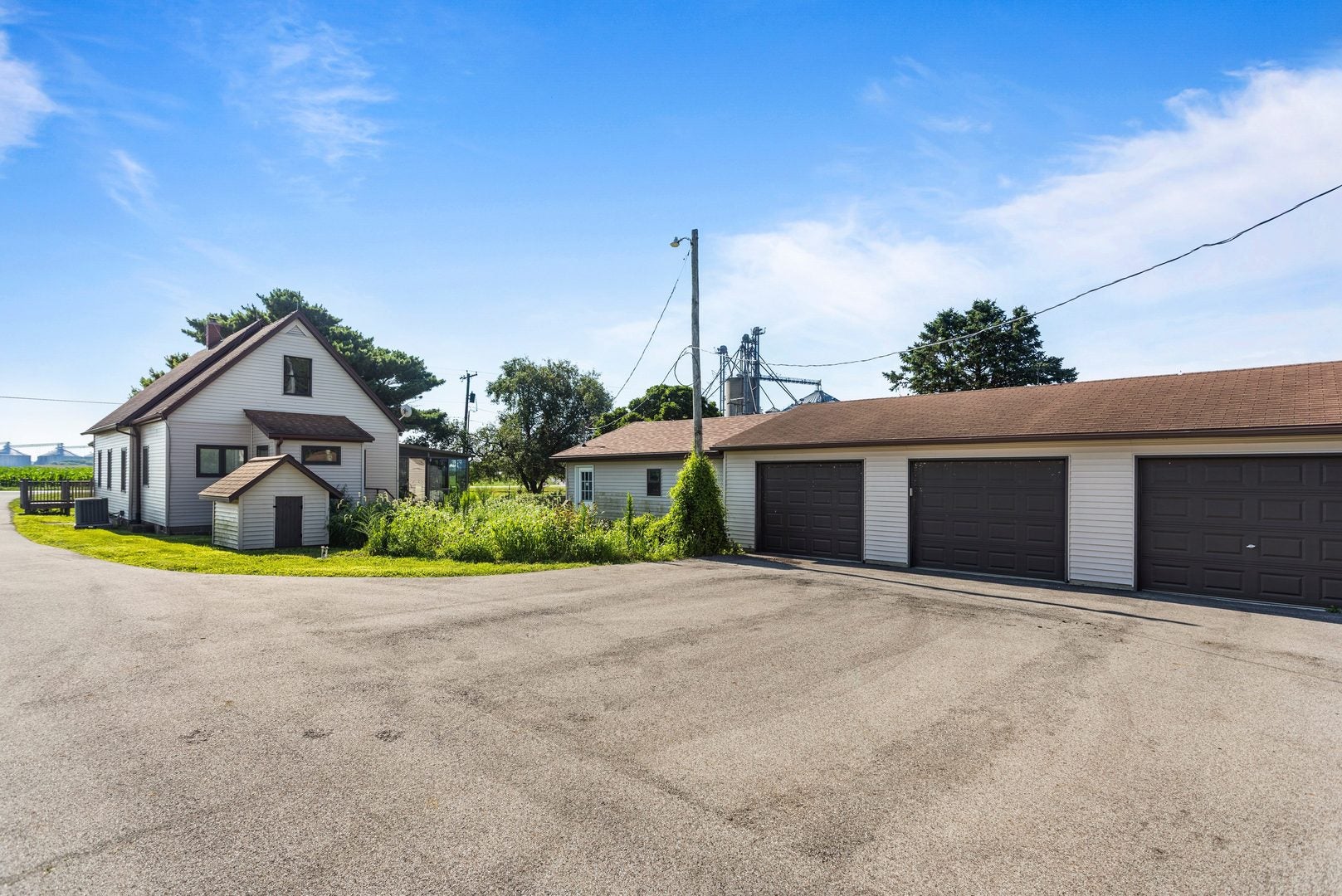 3511 N Rising Road