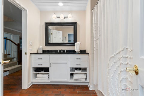 Tiny photo for 23701 N Elm Road, Lincolnshire, IL 60069 (MLS # 12668593)