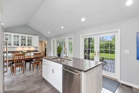 Tiny photo for 23701 N Elm Road, Lincolnshire, IL 60069 (MLS # 12668593)