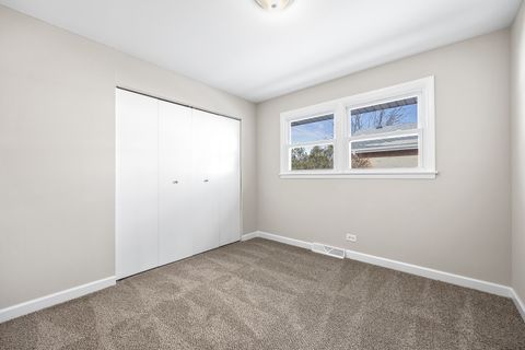 Tiny photo for 13601 Loomis Lane, Crestwood, IL 60418 (MLS # 12534066)