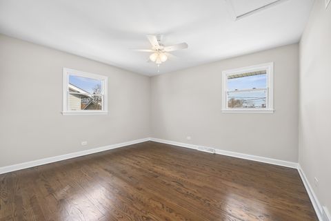 Tiny photo for 13601 Loomis Lane, Crestwood, IL 60418 (MLS # 12534066)