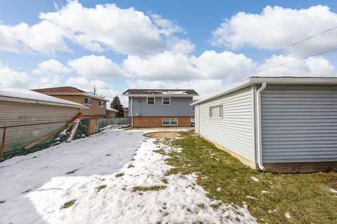 Tiny photo for 13601 Loomis Lane, Crestwood, IL 60418 (MLS # 12534066)