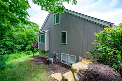 Tiny photo for 19 Cedar Bluff Lane, Galena, IL 61036 (MLS # 12437443)