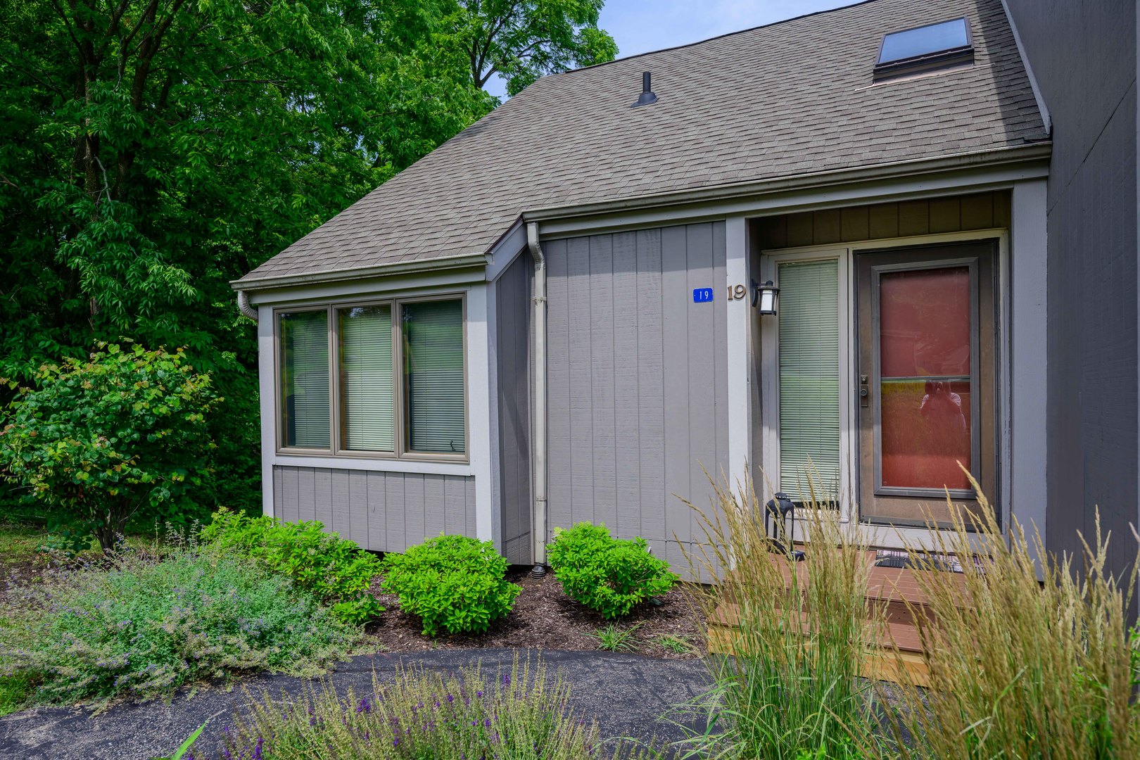 19 Cedar Bluff Lane
