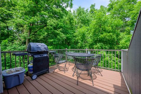 Tiny photo for 19 Cedar Bluff Lane, Galena, IL 61036 (MLS # 12437443)