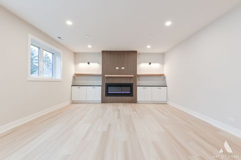 Tiny photo for 8039 S 85th Court, Justice, IL 60458 (MLS # 12666404)