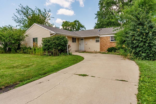 54 CAMBRIDGE LN, GLENDALE HEIGHTS, IL 60139 - Image fee8bfe0134a86f537dafa6ed20357a2/3423924737
