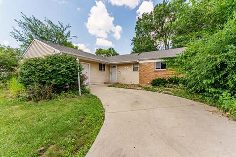 Tiny photo for 54 Cambridge Lane, Glendale Heights, IL 60139 (MLS # 12725669)