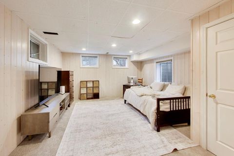 Tiny photo for 311 Brainerd Avenue, Libertyville, IL 60048 (MLS # 12587329)