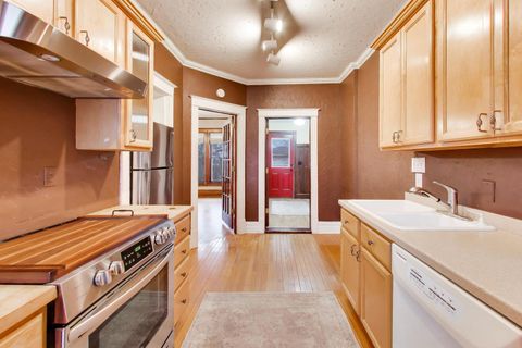 Tiny photo for 311 Brainerd Avenue, Libertyville, IL 60048 (MLS # 12587329)