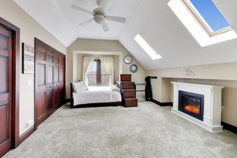 Tiny photo for 311 Brainerd Avenue, Libertyville, IL 60048 (MLS # 12587329)