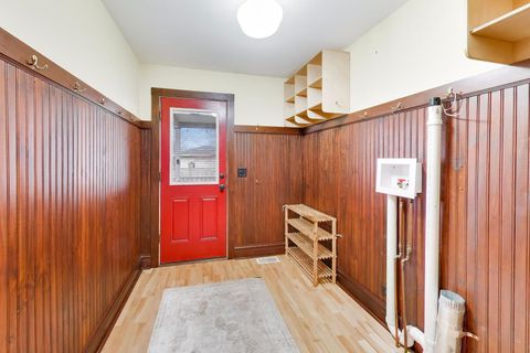 Tiny photo for 311 Brainerd Avenue, Libertyville, IL 60048 (MLS # 12587329)