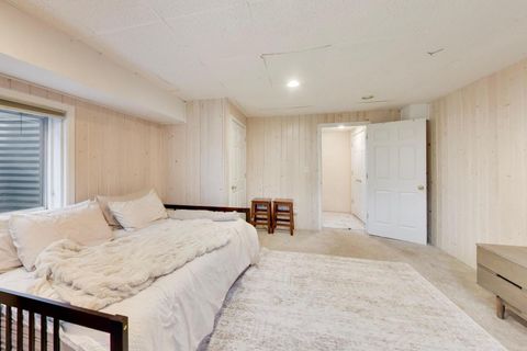 Tiny photo for 311 Brainerd Avenue, Libertyville, IL 60048 (MLS # 12587329)