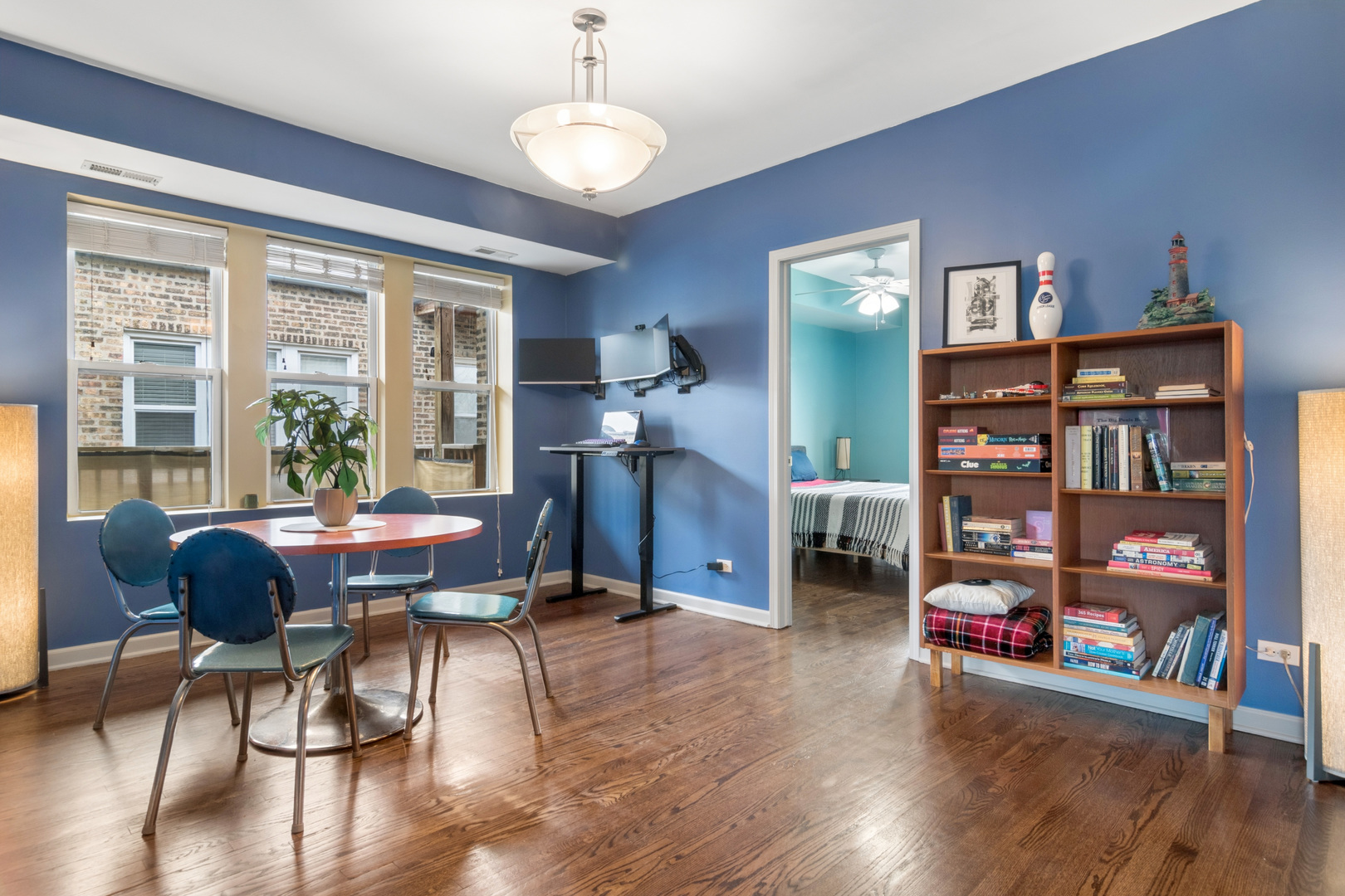 2320 W Rosemont Avenue 3