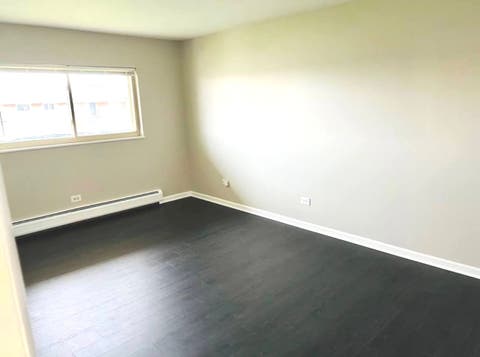 Tiny photo for 1577 Jill Court #202, Glendale Heights, IL 60139 (MLS # 12740435)