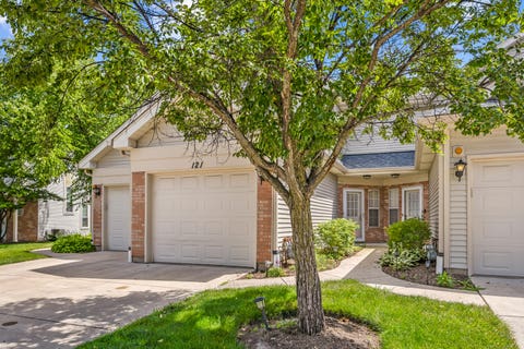 Tiny photo for 121 Golfview Drive, Glendale Heights, IL 60139 (MLS # 12721442)