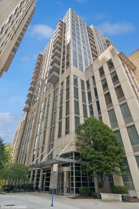 720 N LARRABEE Street 1710 Chicago IL 60610