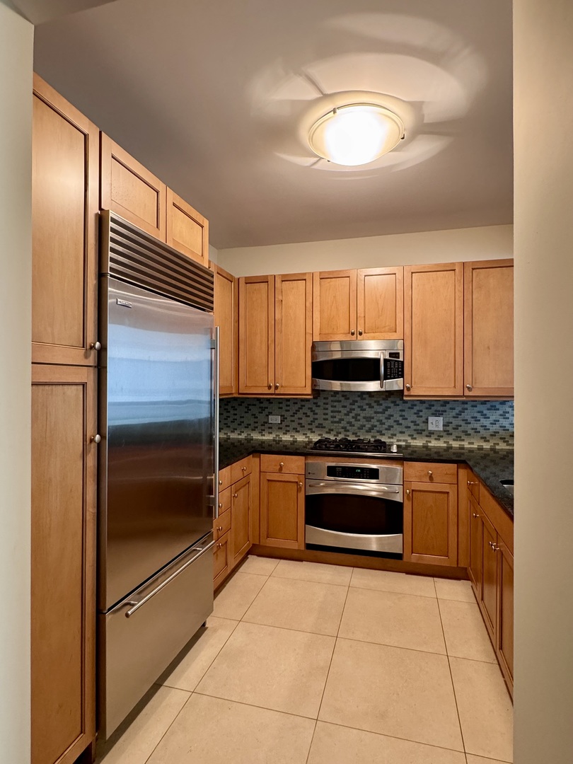 600 N Lake Shore Drive 3810