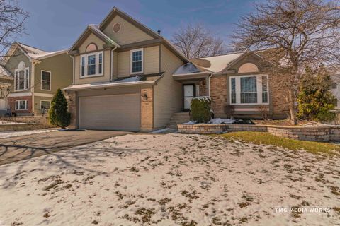 Photo of 3540 Fairfax Court, Aurora, IL 60504 (MLS # 12594832)